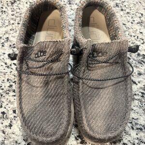 Men's hey dudes size 13